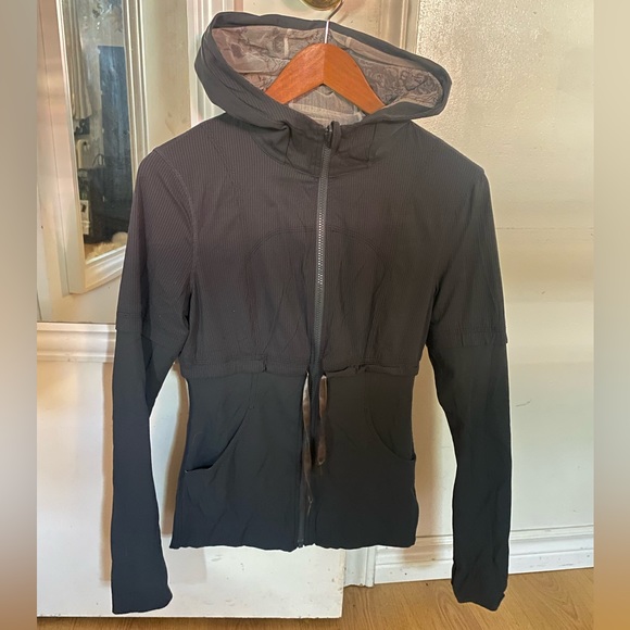 Reversible Lululemon Jacket - Picture 1 of 4